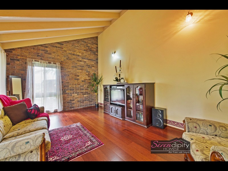 5 Winona St, Shailer Park QLD 4128