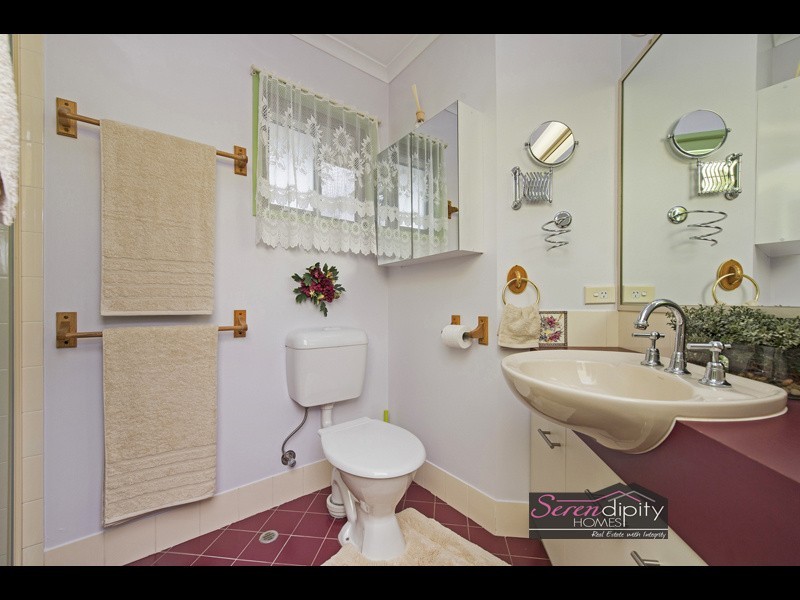 5 Winona St, Shailer Park QLD 4128