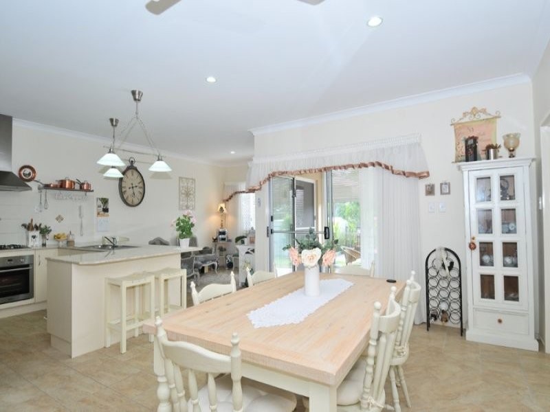 18 Opal Garden/42 Bottlebrush Dr, Logan Village QLD 4207