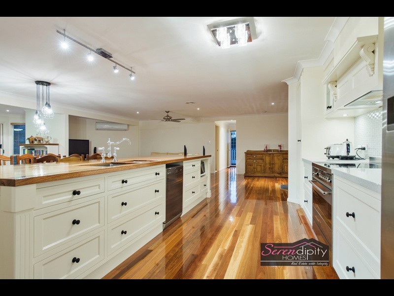 1-7 Kilmore Dr, Tamborine QLD 4270