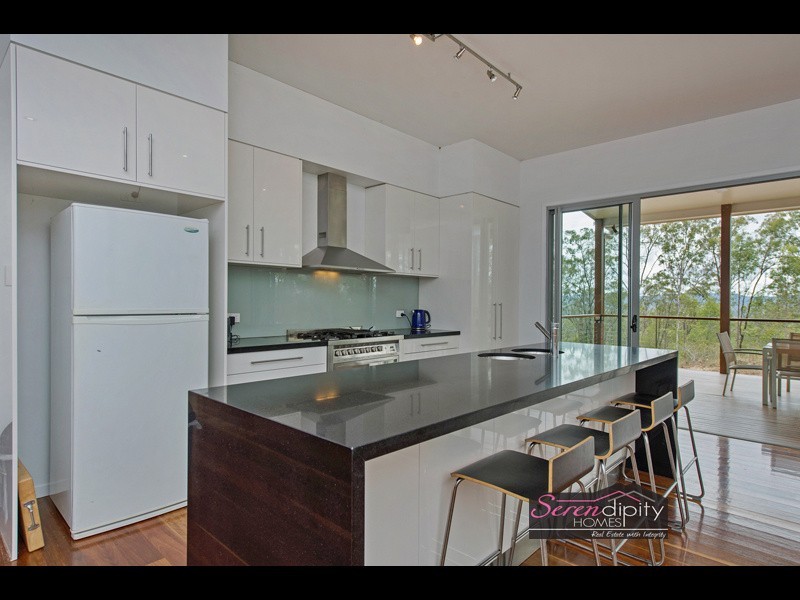 134 Pendennis Rd, Tamborine QLD 4270