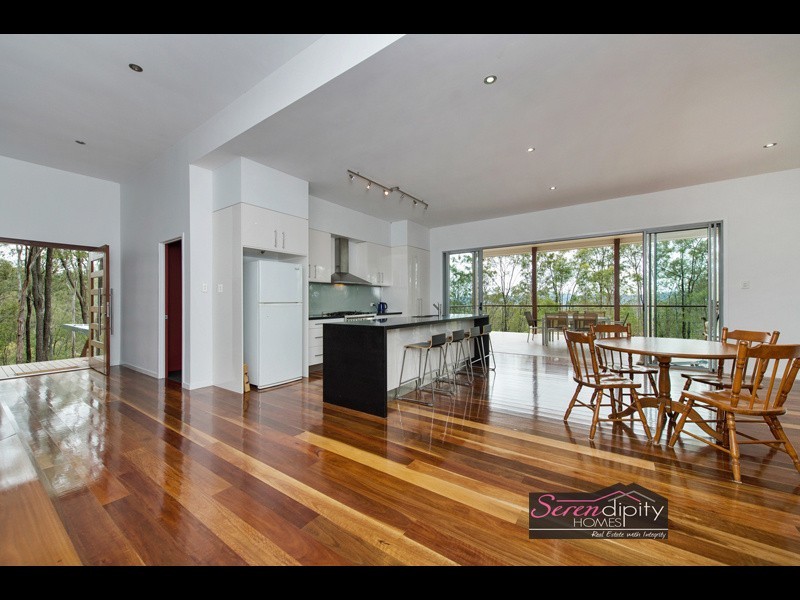 134 Pendennis Rd, Tamborine QLD 4270
