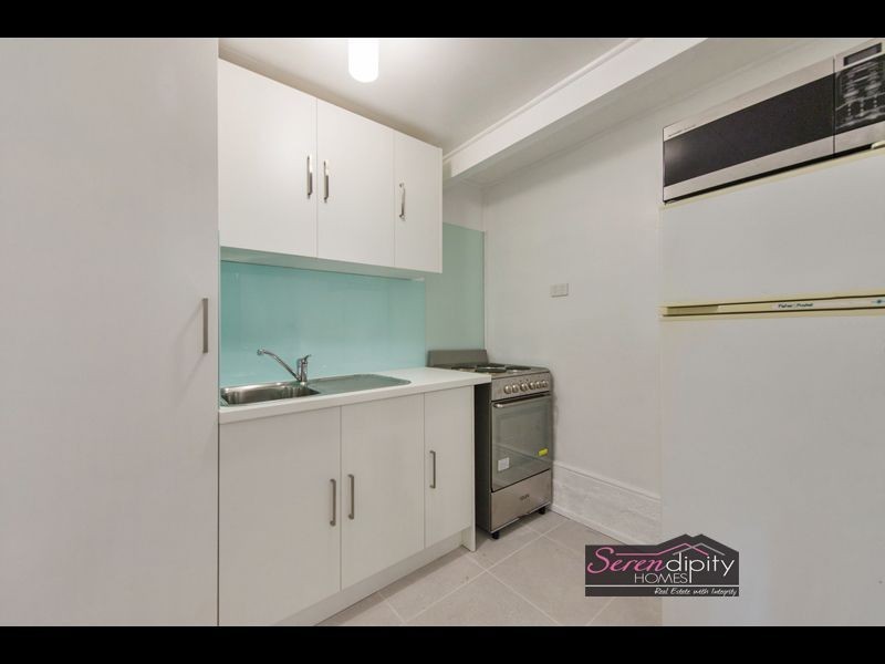 7 Moreton Bay Ave, Tamborine Mountain QLD 4272