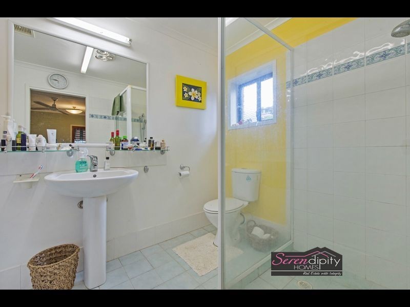 7 Moreton Bay Ave, Tamborine Mountain QLD 4272