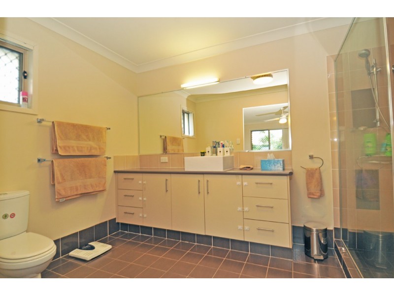 8 Kilkivan Dr, Ormeau QLD 4208