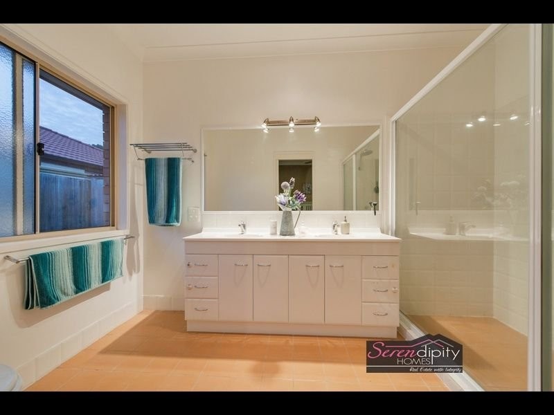 36 Riverbend Dr, Canungra QLD 4275