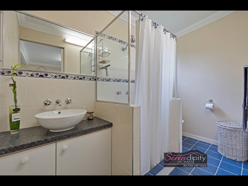 411-421 Dennis Rd, Cedar Vale QLD 4285
