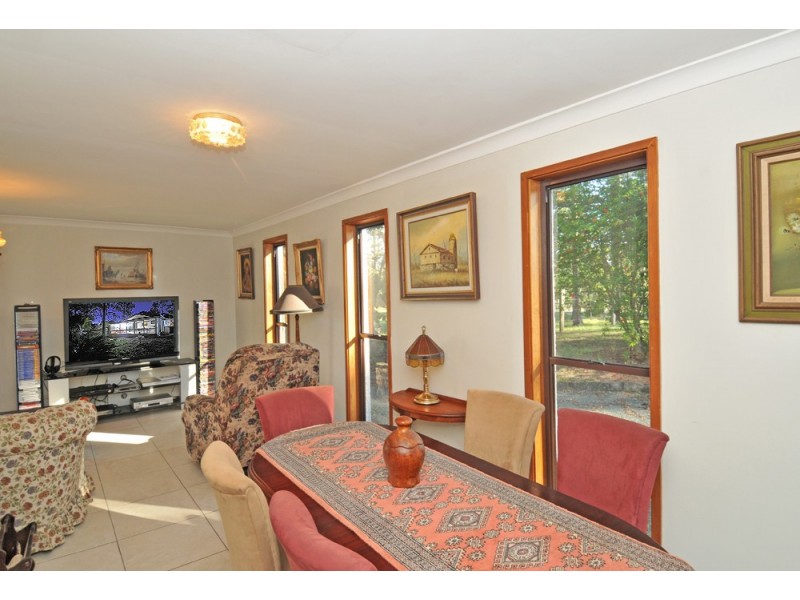 73 Stringybark Rd, Tamborine QLD 4270