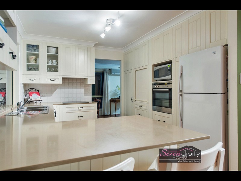 250 Veivers Rd, Cedar Creek QLD 4207