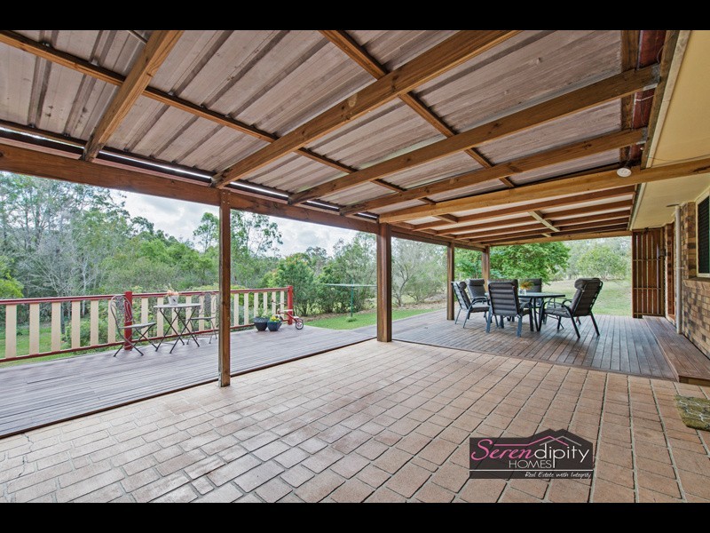 250 Veivers Rd, Cedar Creek QLD 4207