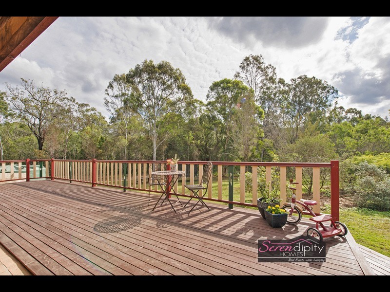 250 Veivers Rd, Cedar Creek QLD 4207