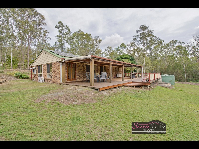 250 Veivers Rd, Cedar Creek QLD 4207