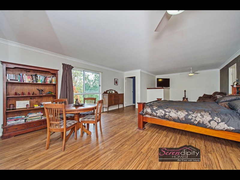 211 Vonda Youngman Dr, Tamborine QLD 4270