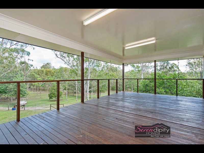 211 Vonda Youngman Dr, Tamborine QLD 4270