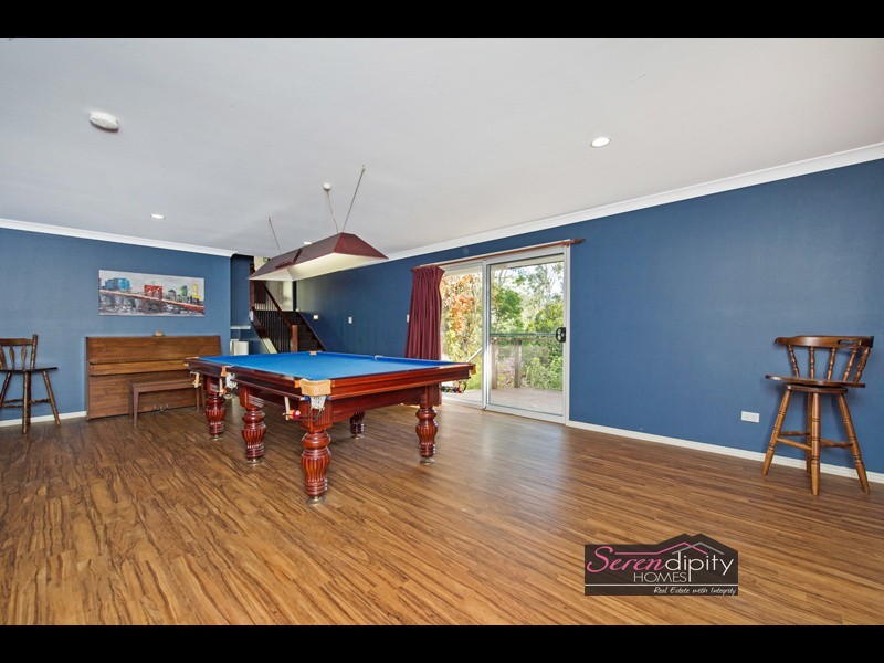 211 Vonda Youngman Dr, Tamborine QLD 4270