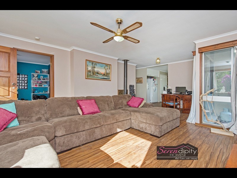 211 Vonda Youngman Dr, Tamborine QLD 4270