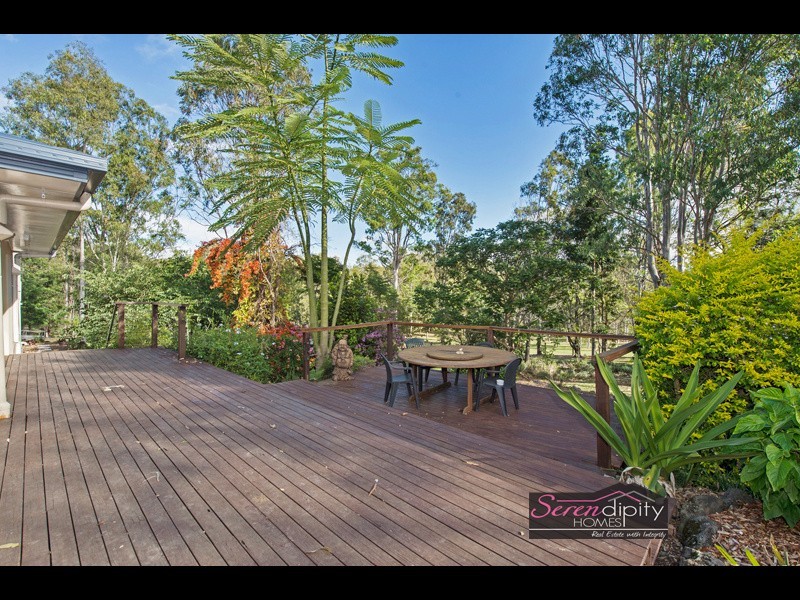 211 Vonda Youngman Dr, Tamborine QLD 4270