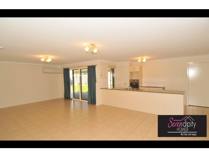 39 Golden Penda Dr, Jimboomba QLD 4280