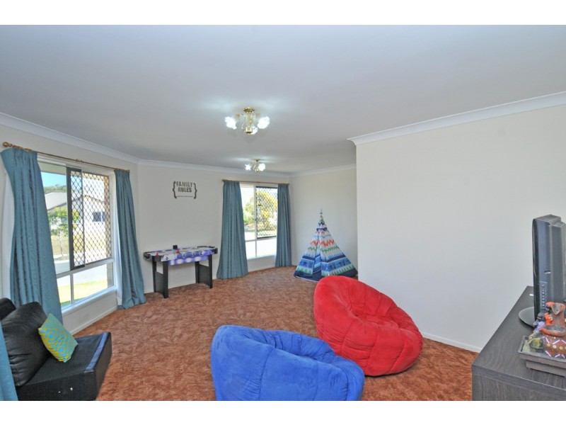 39 Golden Penda Dr, Jimboomba QLD 4280