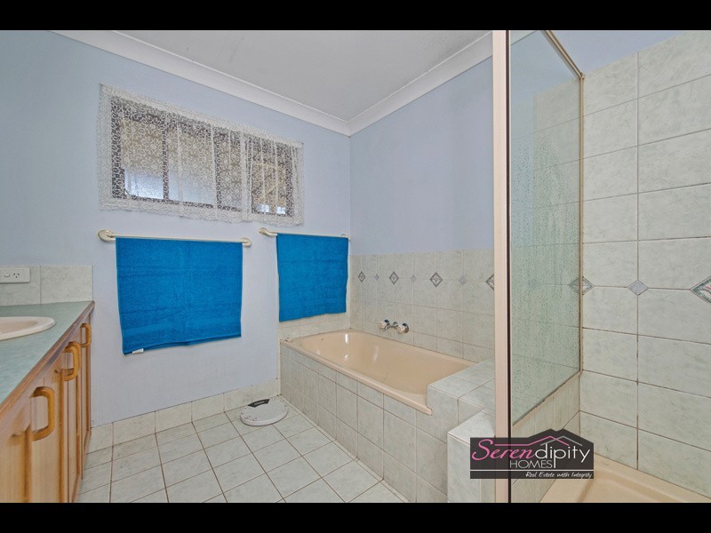 43 Grassway Ct, Chambers Flat QLD 4133