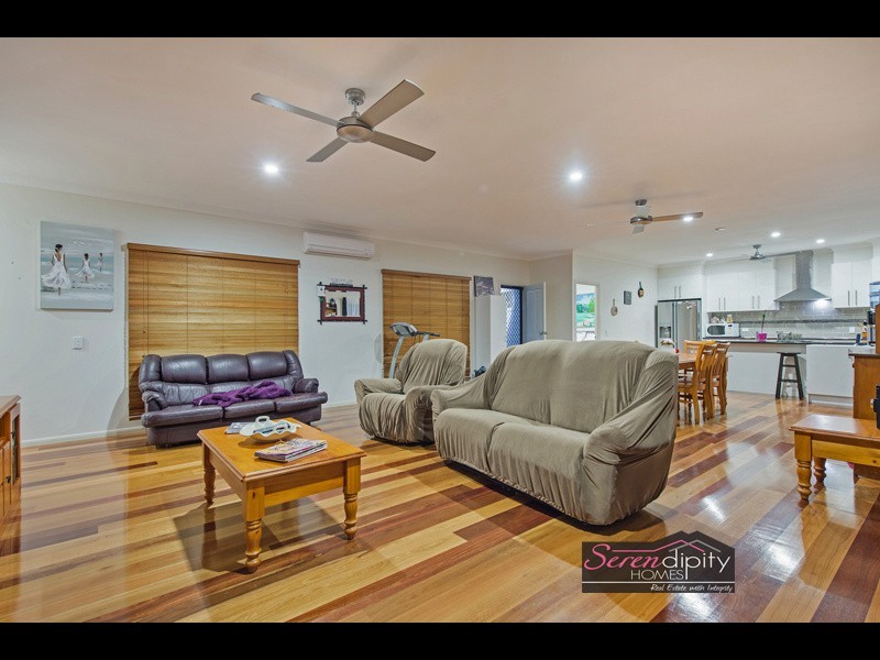 80-82 Lady Penrhyn Dr, Mundoolun QLD 4285