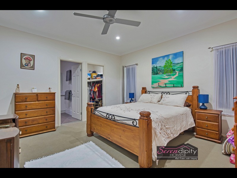 80-82 Lady Penrhyn Dr, Mundoolun QLD 4285