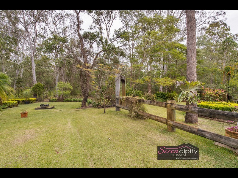 249 Leach Rd, Tamborine QLD 4270