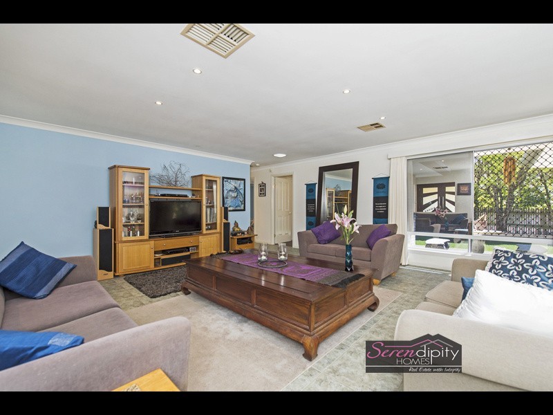 6 Brumm Crt, Ormeau QLD 4208