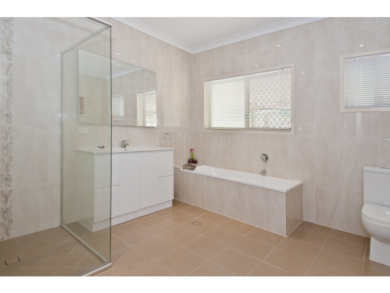 27 Stubbin St, Belivah QLD 4207