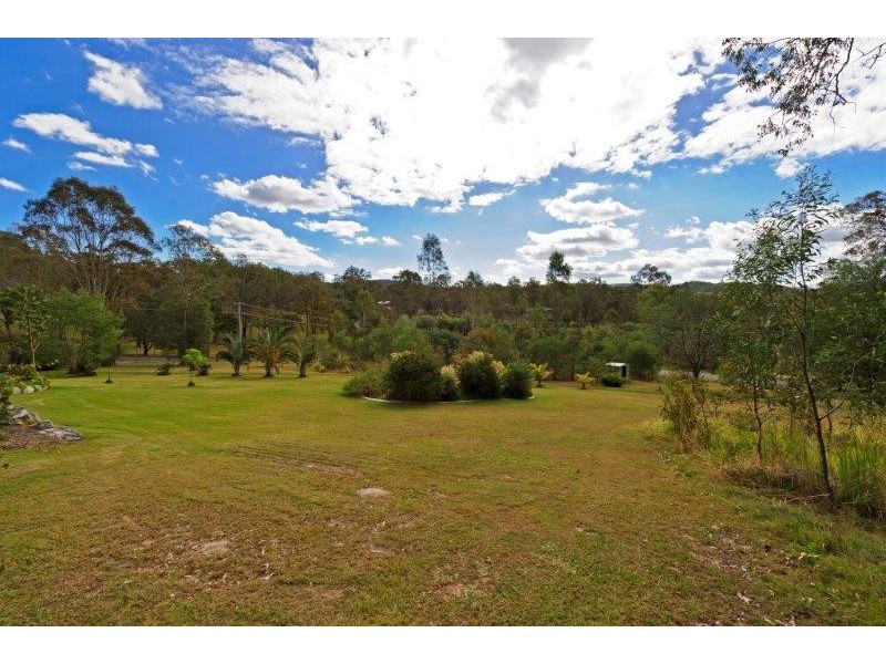 348-370 Greensward Rd, Tamborine QLD 4270