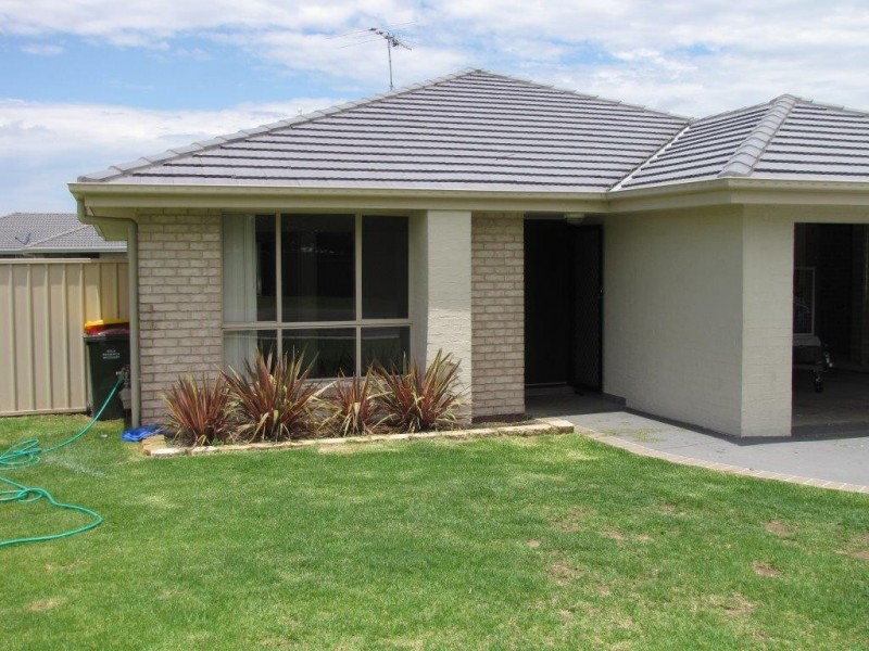 9 Devon Street, Greta NSW 2334