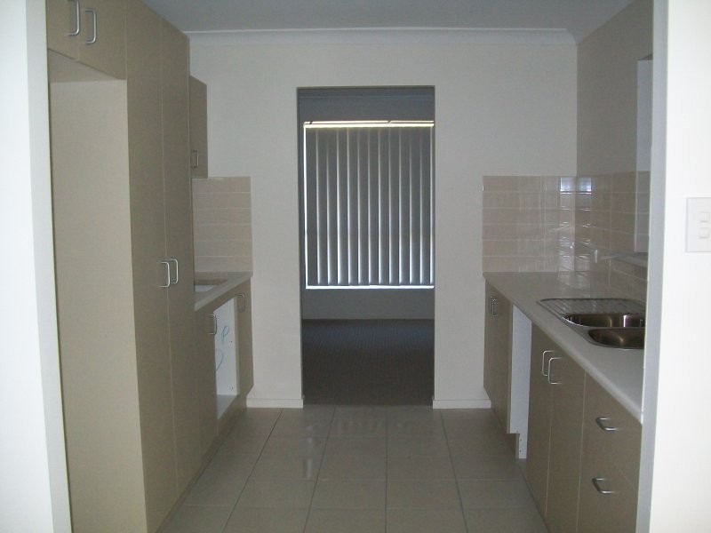 24 Garland Rd, Cessnock NSW 2325