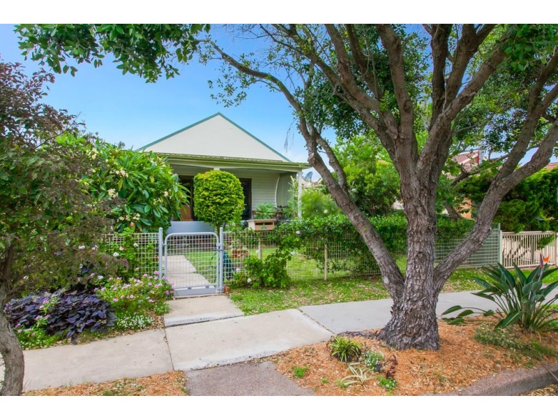 206 Dunbar Street, Stockton NSW 2295