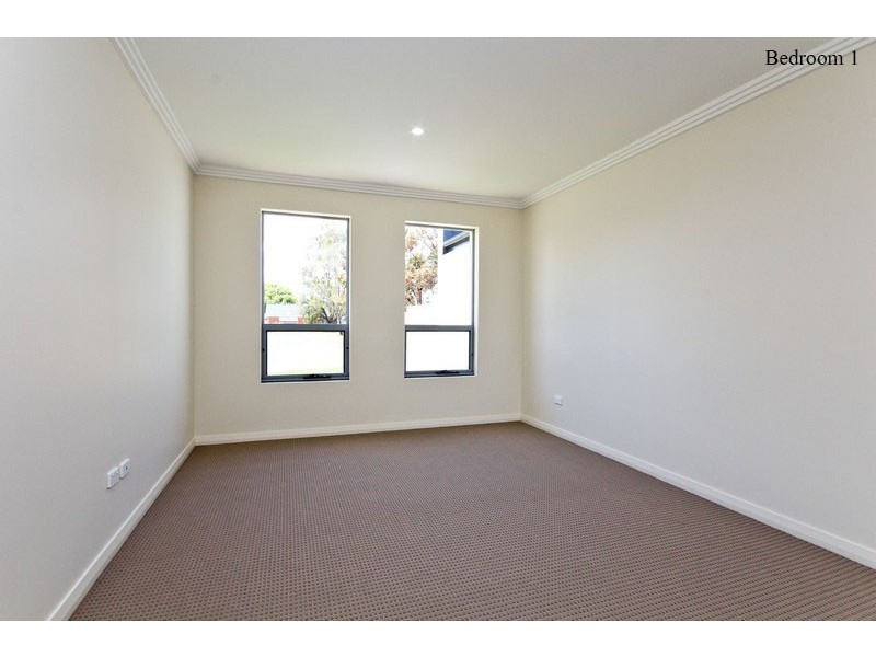 9A Fleetwood Crescent, Henley Beach SA 5022