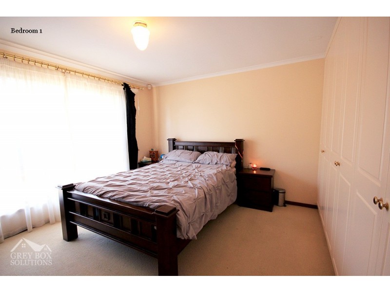 10 Allman Crescent, Aberfoyle Park SA 5159