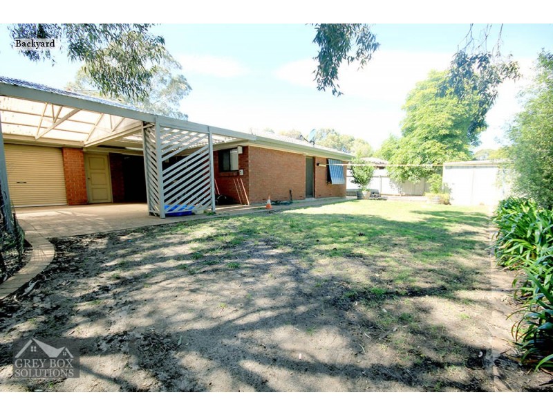 10 Allman Crescent, Aberfoyle Park SA 5159