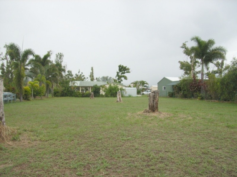 1 Edmondson Close, Cardwell QLD 4849