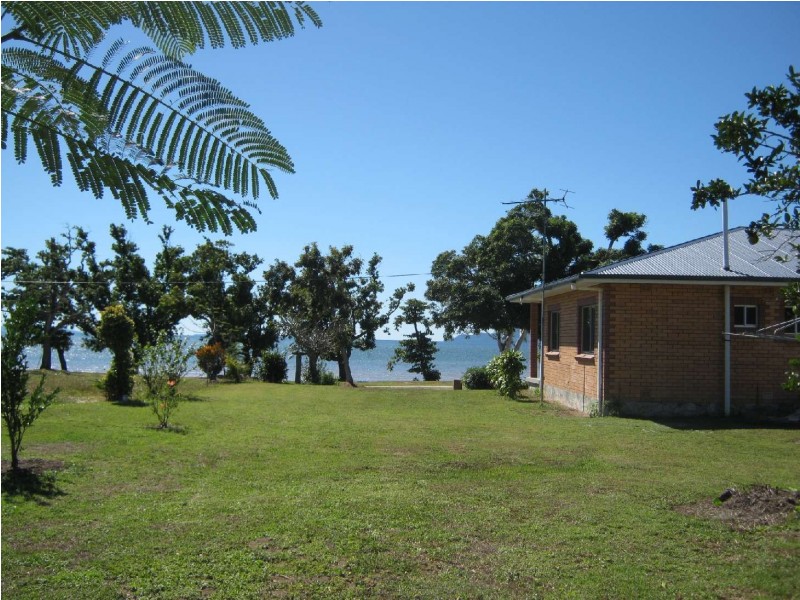 14 Bowen St, Cardwell QLD 4849