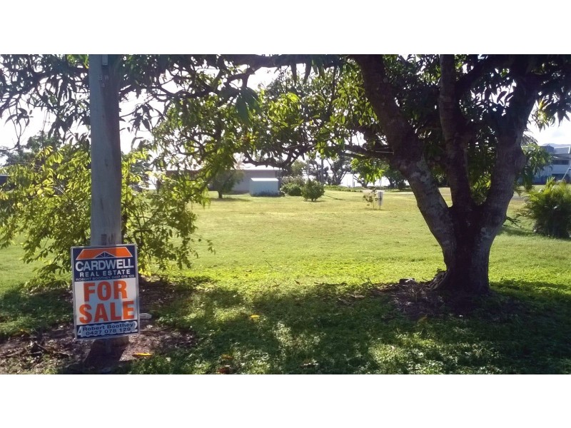 14 Bowen St, Cardwell QLD 4849