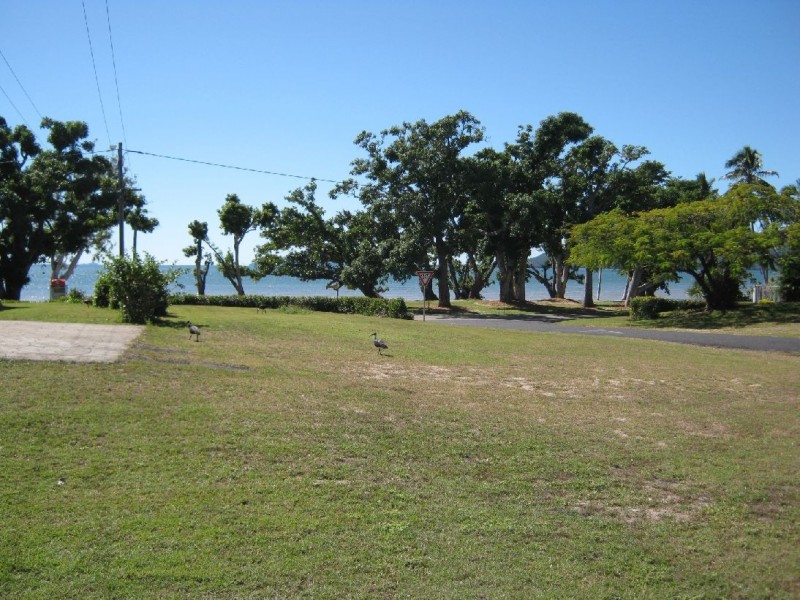 14 Bowen St, Cardwell QLD 4849