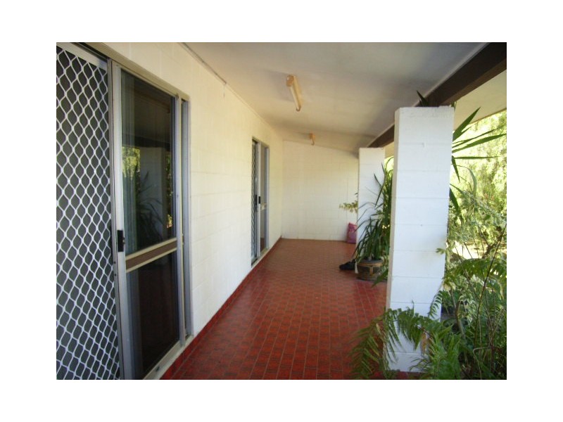 10 Ferguson St, Cardwell QLD 4849
