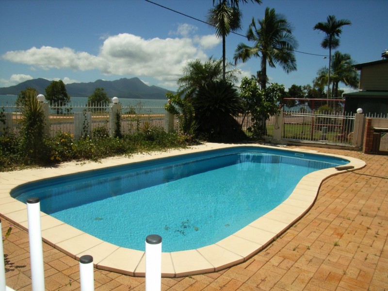 37 Marine Parade, Cardwell QLD 4849