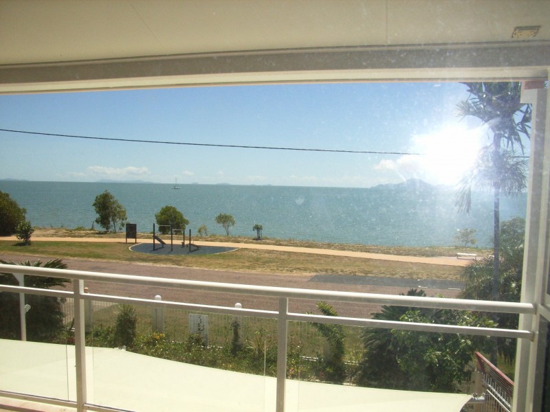 37 Marine Parade, Cardwell QLD 4849
