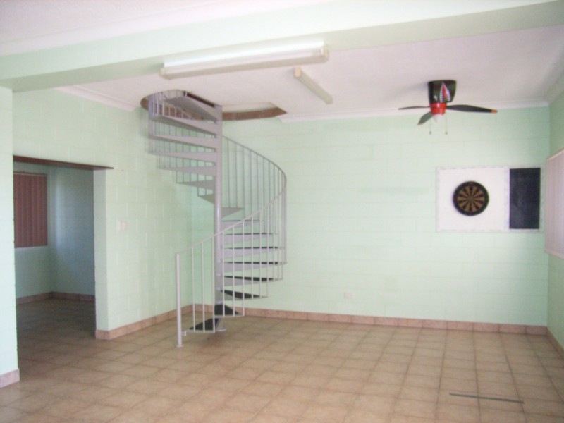 37 Marine Parade, Cardwell QLD 4849