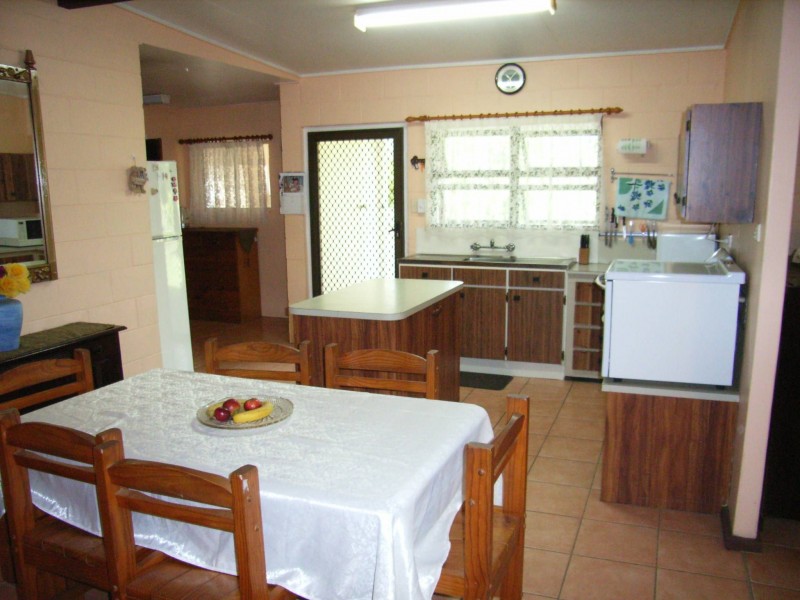 9 Bluff Road, Bilyana, Cardwell QLD 4849