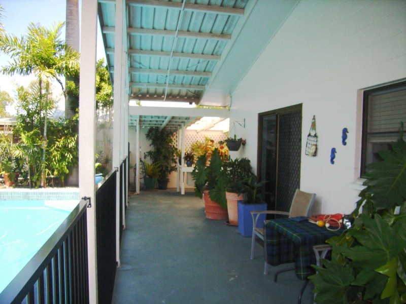 9 Ludwick St, Cardwell QLD 4849