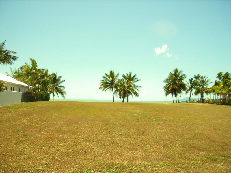 63 Keith Williams Drive, Cardwell QLD 4849