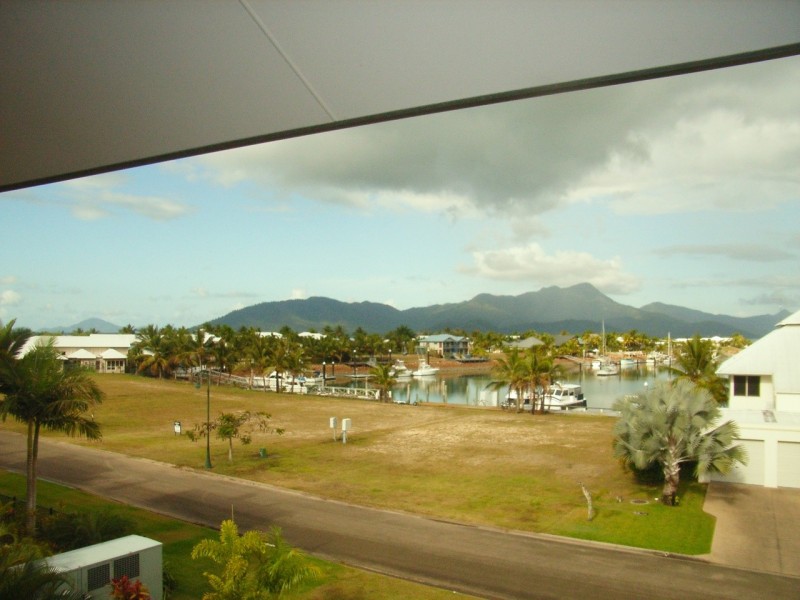 4/16 Poinciana Boulevard, Cardwell QLD 4849