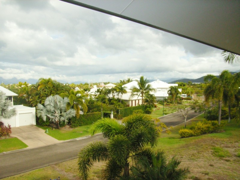 4/16 Poinciana Boulevard, Cardwell QLD 4849