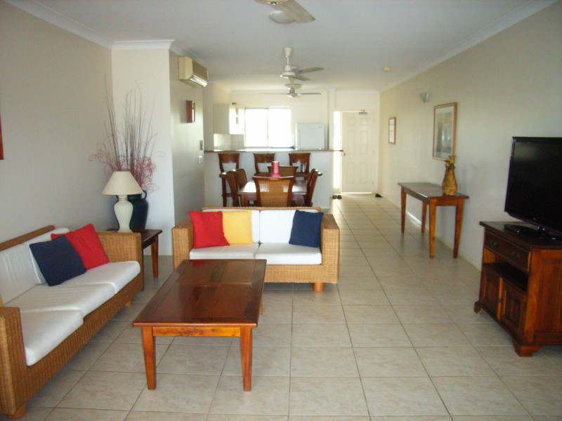 4/16 Poinciana Boulevard, Cardwell QLD 4849